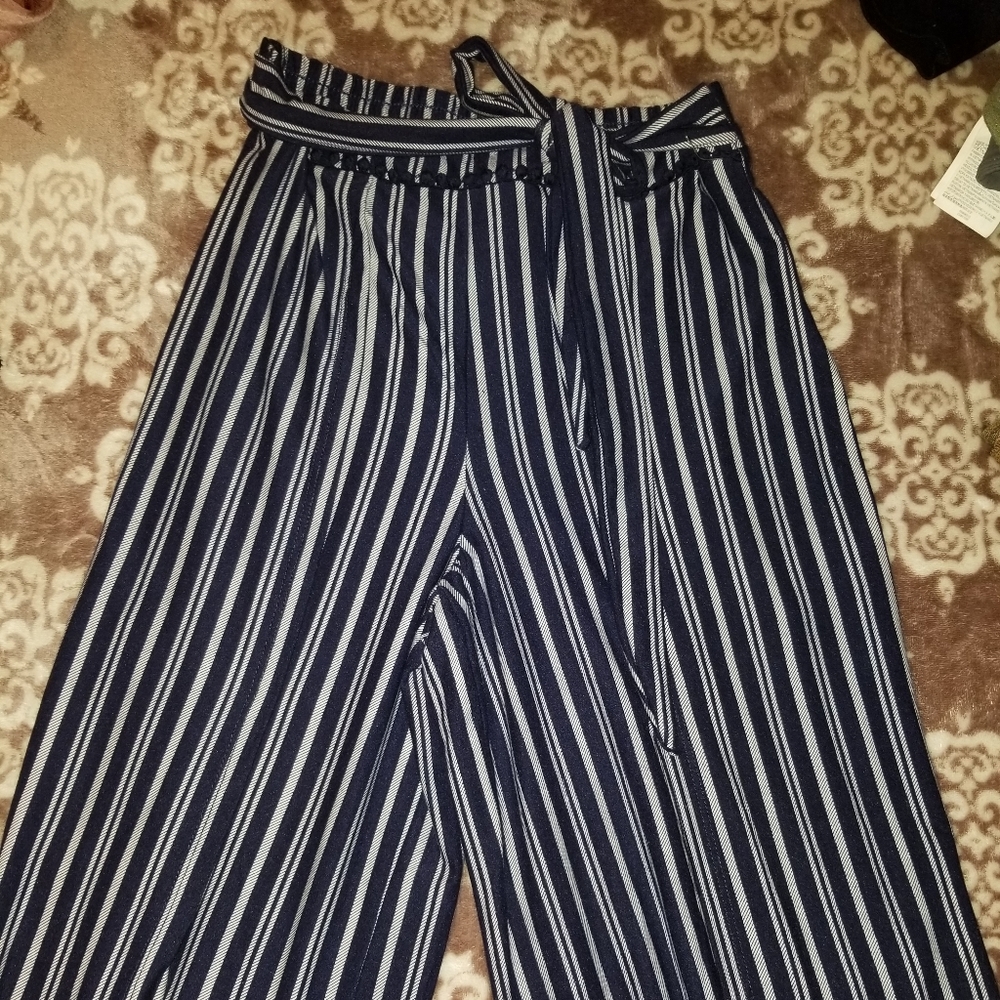 Pants - Picture 2 of 3